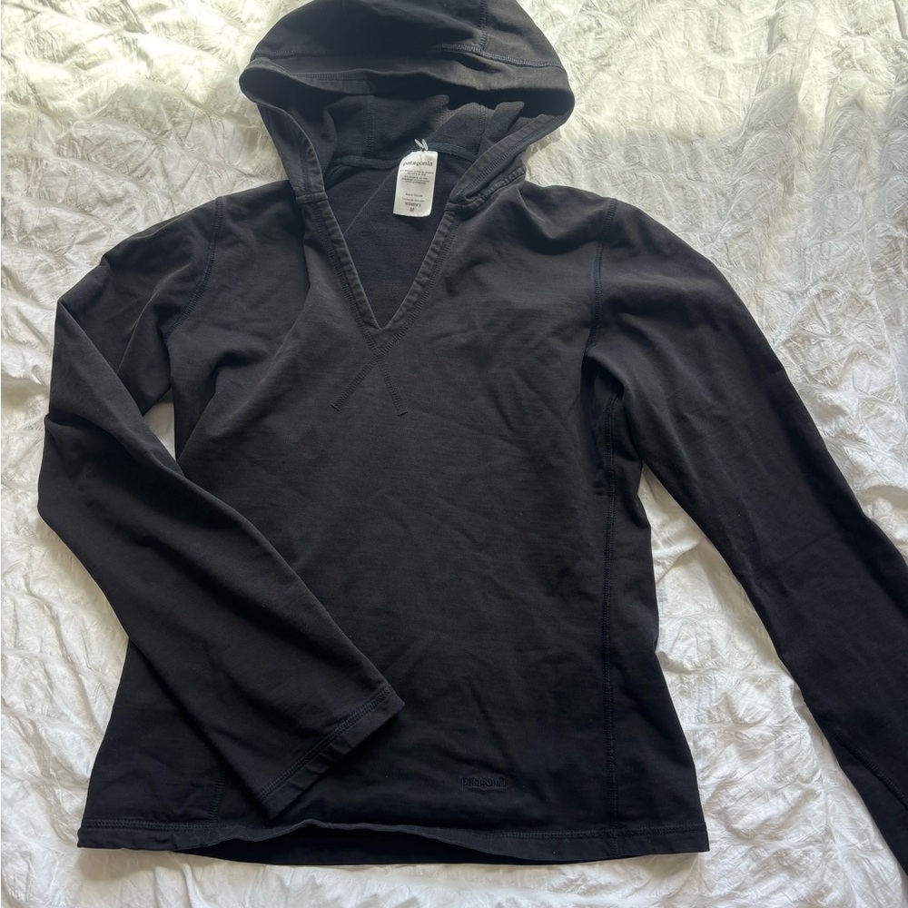 Patagonia Black Women's V-Neck Pullover Hoodie
